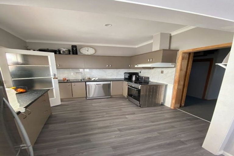 Photo of property in 918 Heretaunga Street East, Parkvale, Hastings, 4122