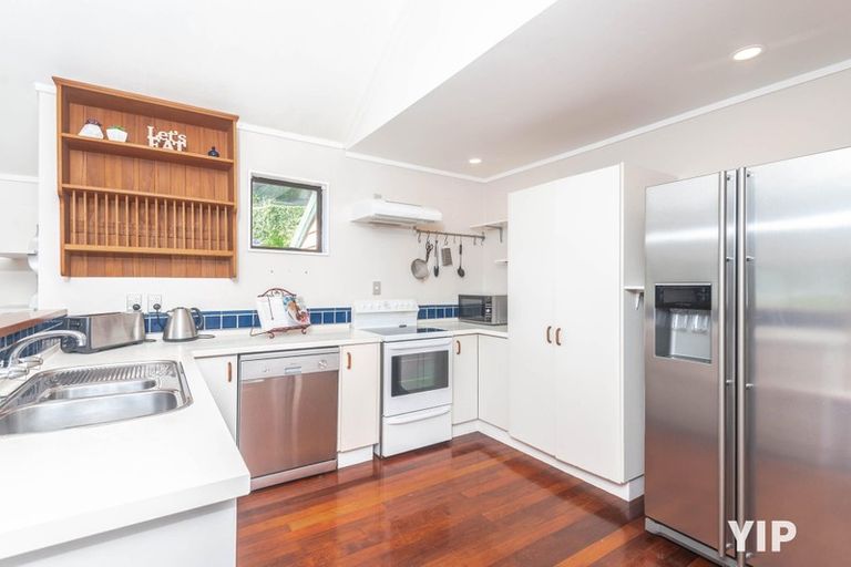 Photo of property in 86a Woodland Road, Johnsonville, Wellington, 6037