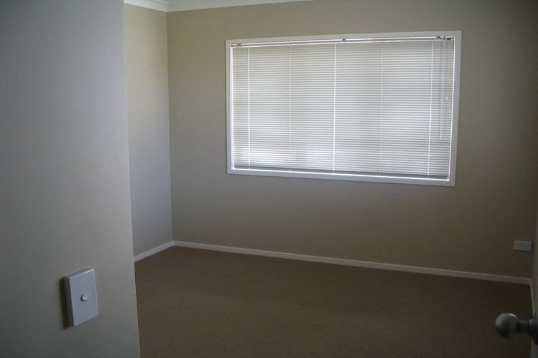 Photo of property in 4 Heidi Crescent, Flat Bush, Auckland, 2016