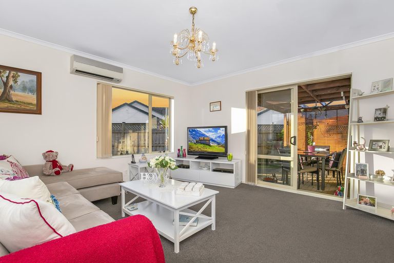 Photo of property in 24 Stellata Court, Randwick Park, Auckland, 2105