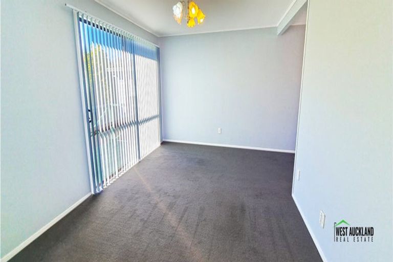 Photo of property in 1/67 Luanda Drive, Ranui, Auckland, 0612