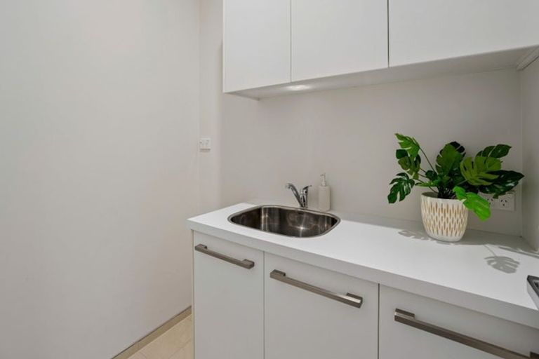 Photo of property in 4 Lindmore Lane, Lower Shotover, Queenstown, 9371