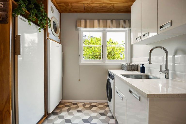 Photo of property in 14 Maeroa Road, Beerescourt, Hamilton, 3200