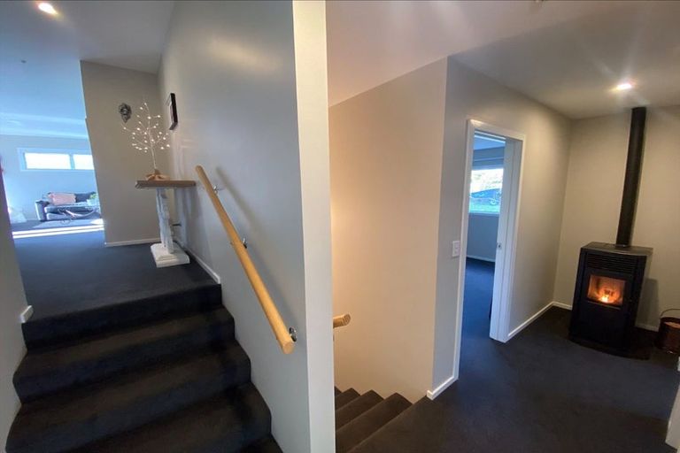 Photo of property in 28 Douglas Street, Allanton, Mosgiel, 9092