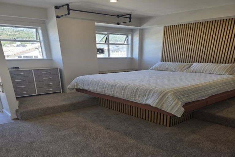 Photo of property in 2 Moncrieff Street, Mount Victoria, Wellington, 6011