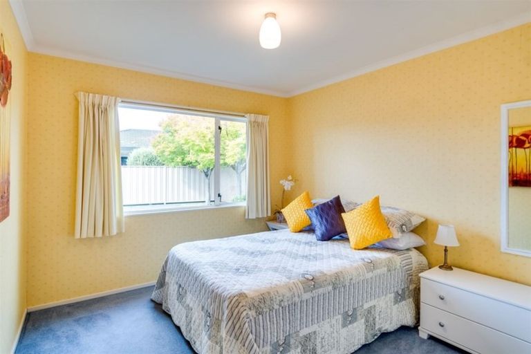 Photo of property in 14 Alderney Way, Taradale, Napier, 4112