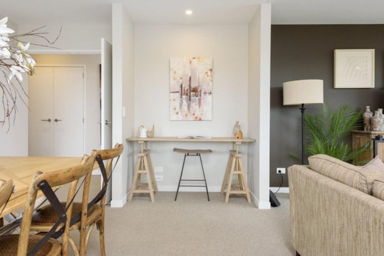 Photo of property in 111 Condor Drive, Pyes Pa, Tauranga, 3112