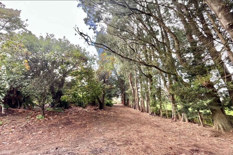 Photo of property in 1236 Great South Road, Runciman, Drury, 2578