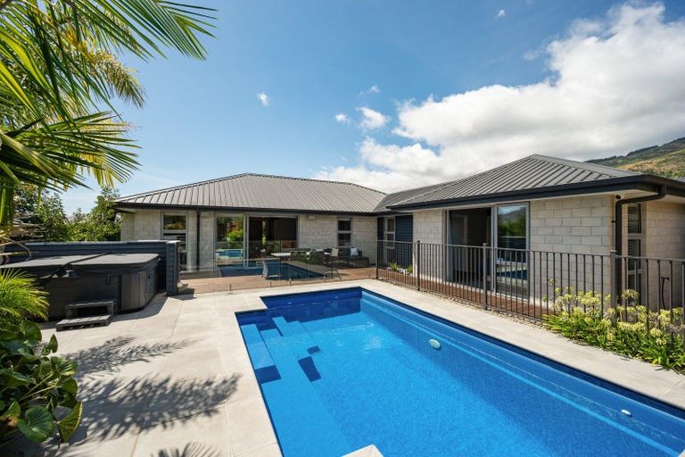 Photo of property in 2 Belvedere Drive, Richmond, 7020