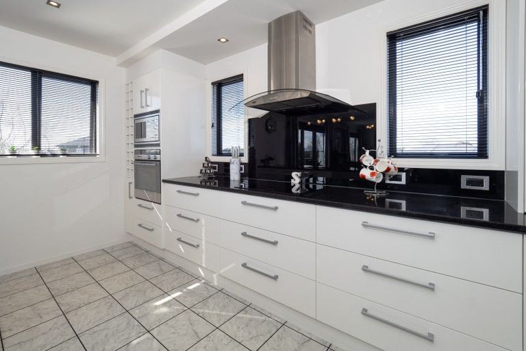 Photo of property in 2 Ludlow Drive, Huntingdon, Ashburton, 7774