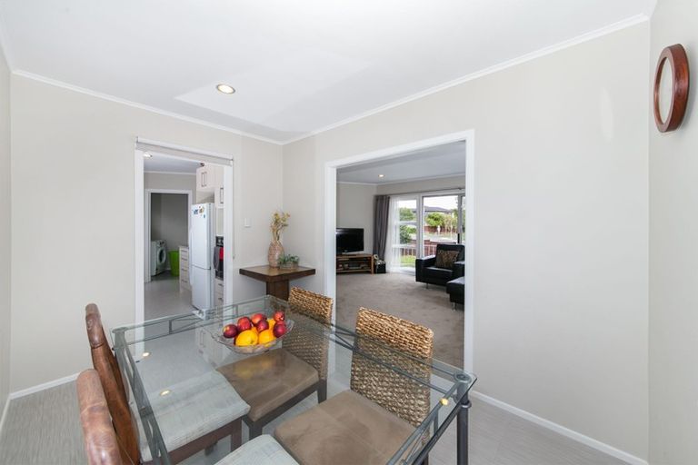Photo of property in 13 Wycherley Drive, Bucklands Beach, Auckland, 2014