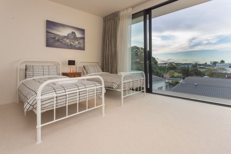 Photo of property in 197a Devon Street West, New Plymouth, 4310