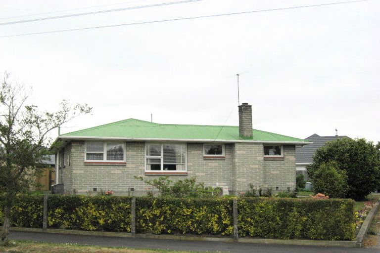 Photo of property in 3 Colina Street, Avonhead, Christchurch, 8042