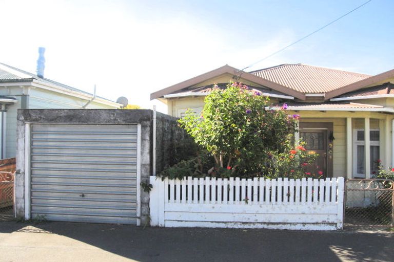 Photo of property in 6 Angus Avenue, Berhampore, Wellington, 6023