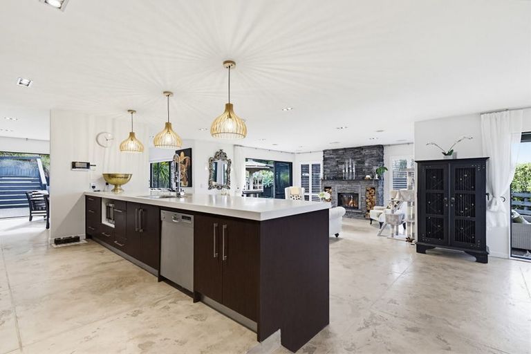 Photo of property in 14 Jenny Lane, Waiuku, 2123