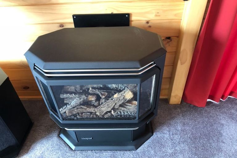 Photo of property in 12 Tanekaha Terrace, Mangakino, 3421