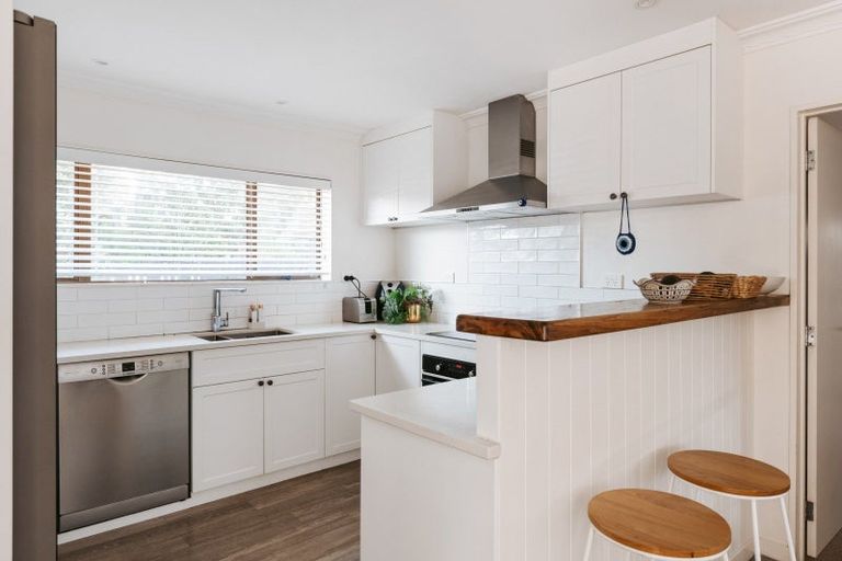 Photo of property in 44 Te Ngaio Road, Mount Maunganui, 3116