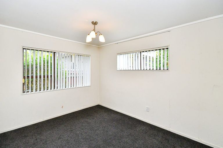 Photo of property in 2a Duke Street, Papakura, 2110