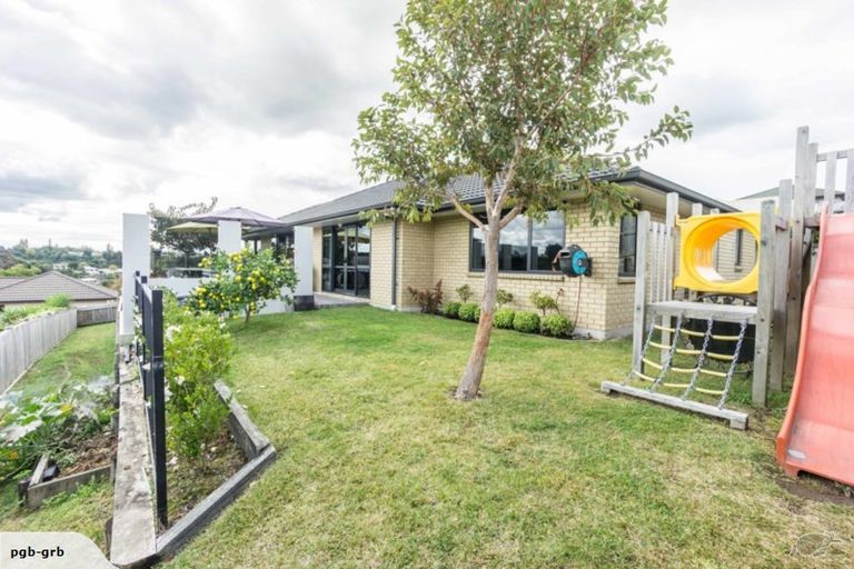 Photo of property in 172 Waterside Drive, Pyes Pa, Tauranga, 3112