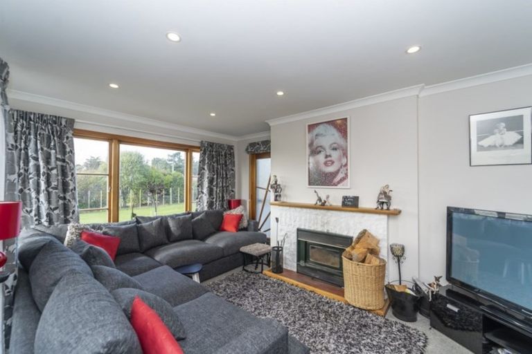 Photo of property in 30 Oxford Street, Martinborough, 5711