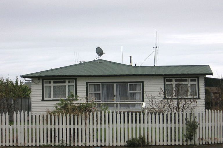 Photo of property in 11 Sussex Street, Levin, 5510