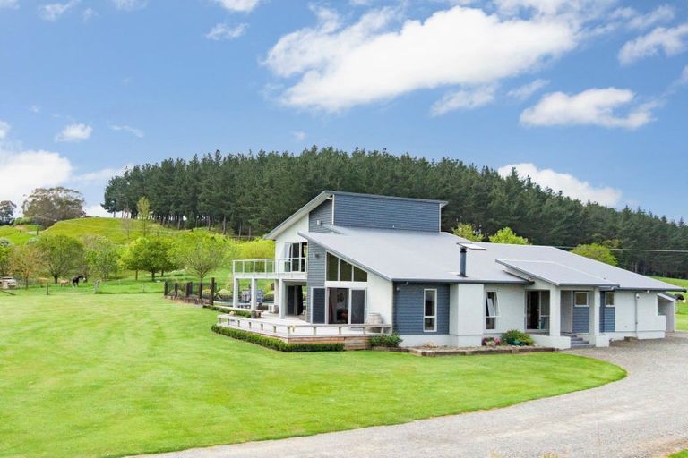 Photo of property in 180a Tikokino Road, Waipawa, 4273