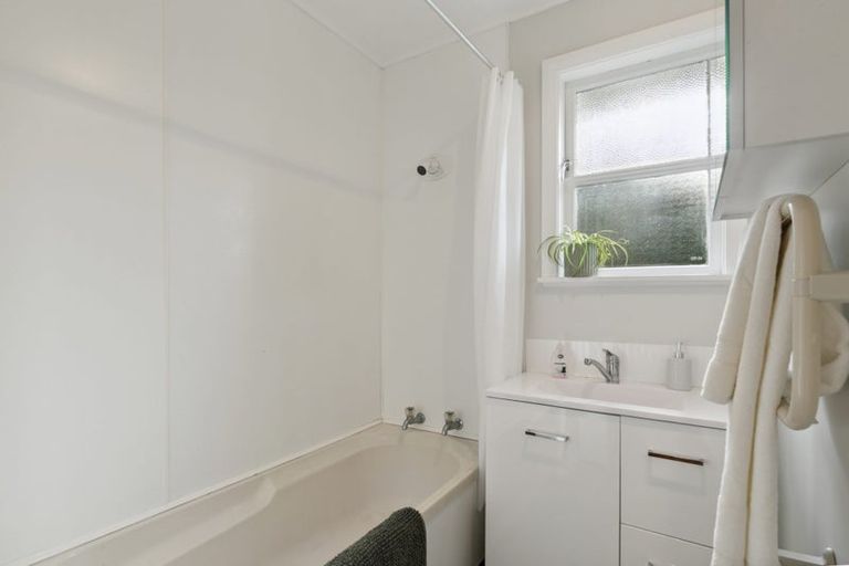 Photo of property in 7c Camperdown Road, Miramar, Wellington, 6022