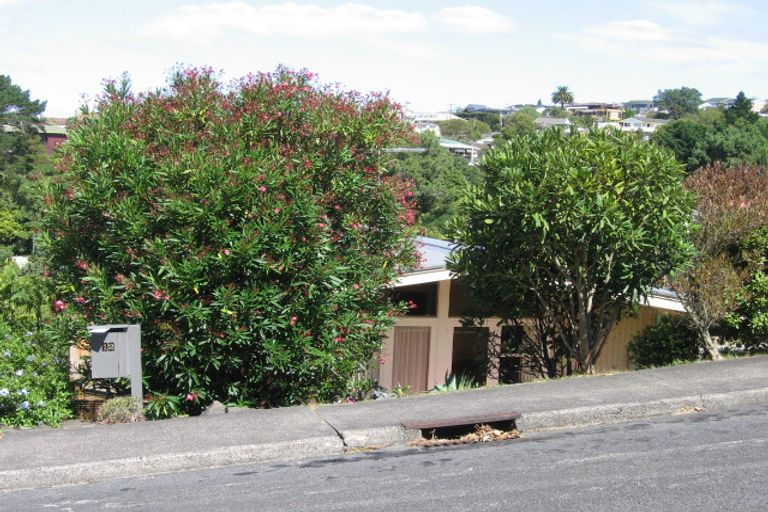 Photo of property in 12 Peter Terrace, Castor Bay, Auckland, 0620