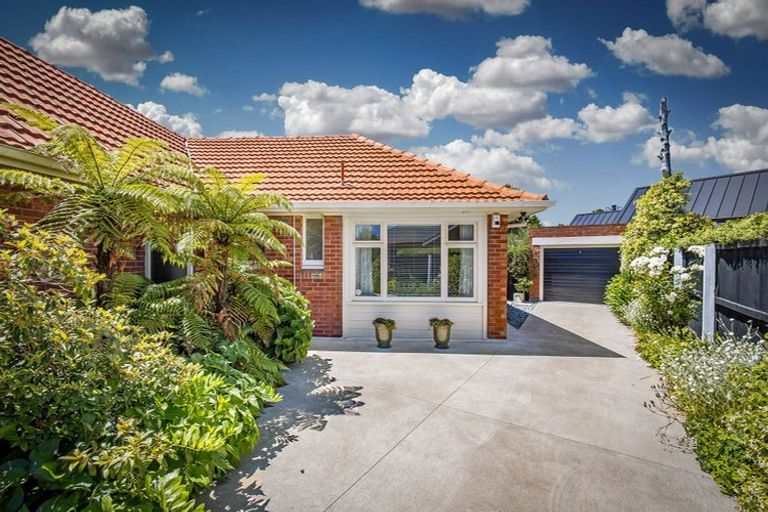 Photo of property in 2/188 Clyde Road, Burnside, Christchurch, 8053