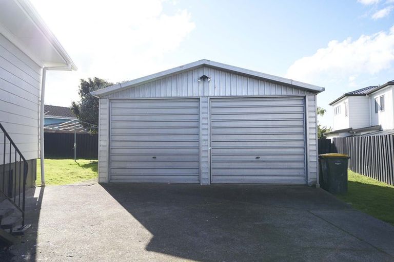 Photo of property in 39 Court Town Close, Mangere, Auckland, 2022