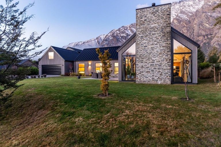 Photo of property in 3 Guernsey Lane, Jacks Point, Queenstown, 9371