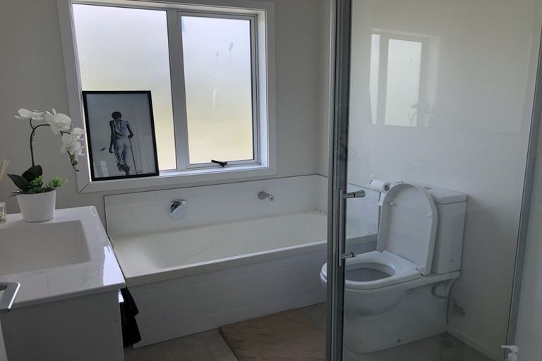 Photo of property in 15 Anna Jean Crescent, Flagstaff, Hamilton, 3210