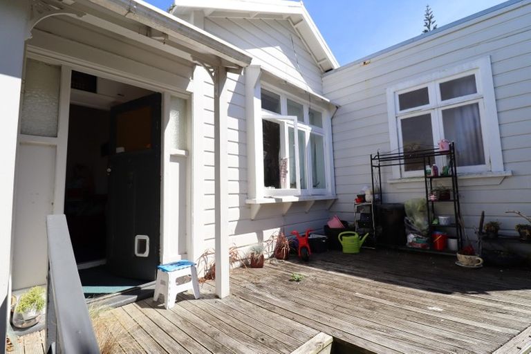 Photo of property in 1/28 Ribble Street, Island Bay, Wellington, 6023