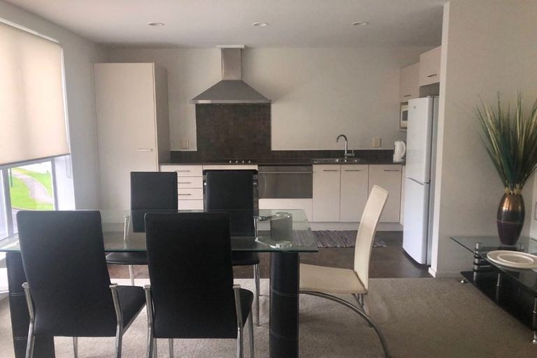 Photo of property in 1/66 Jeffs Road, Flat Bush, Auckland, 2016