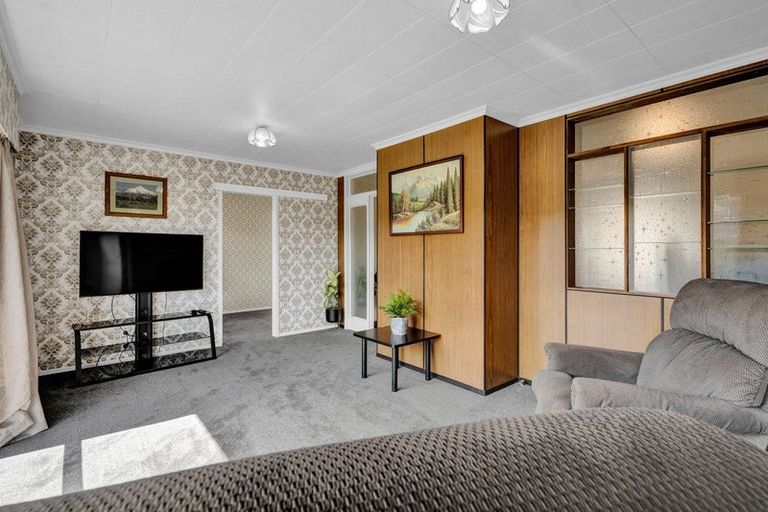 Photo of property in 41 Grey Street, Normanby, Hawera, 4614