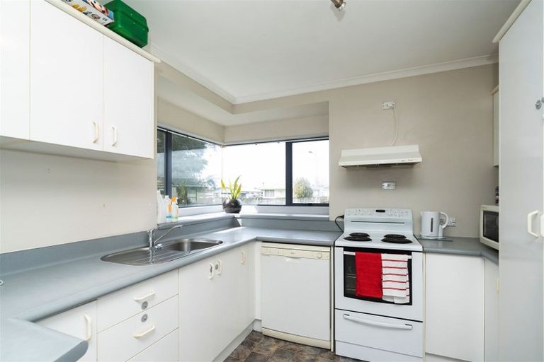 Photo of property in 27 Penney Green, Nawton, Hamilton, 3200