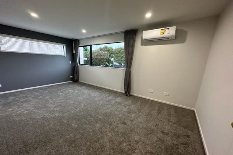 Photo of property in 8d Ringwood Street, Torbay, Auckland, 0630