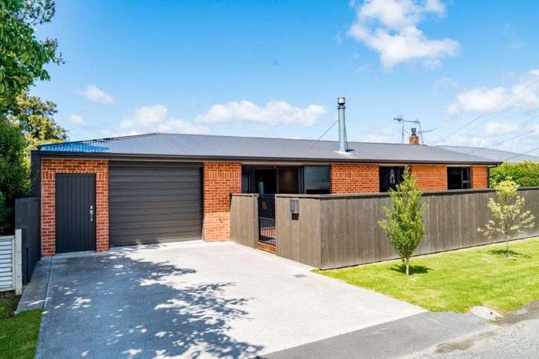 Photo of property in 9 Orme Street, Outram, 9019