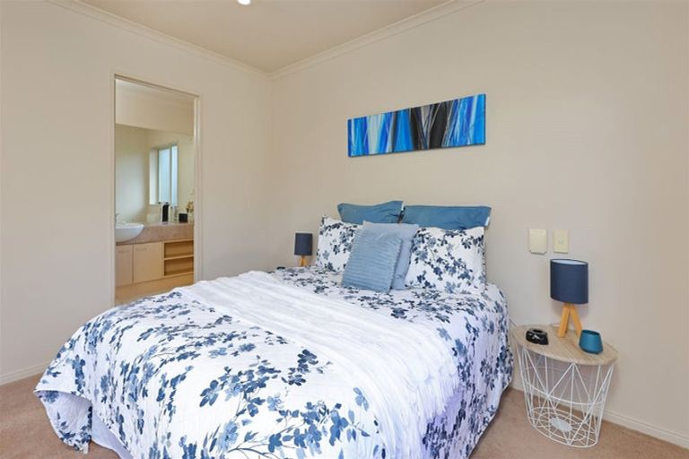 Photo of property in 6 Lantern Court, Henderson, Auckland, 0612