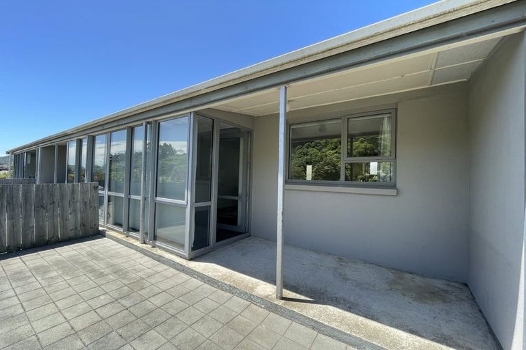 Photo of property in 3/1 Angle Street, Picton, 7220