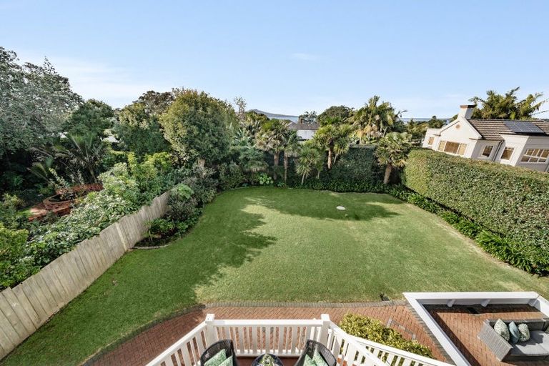 Photo of property in 207 Hurstmere Road, Takapuna, Auckland, 0622