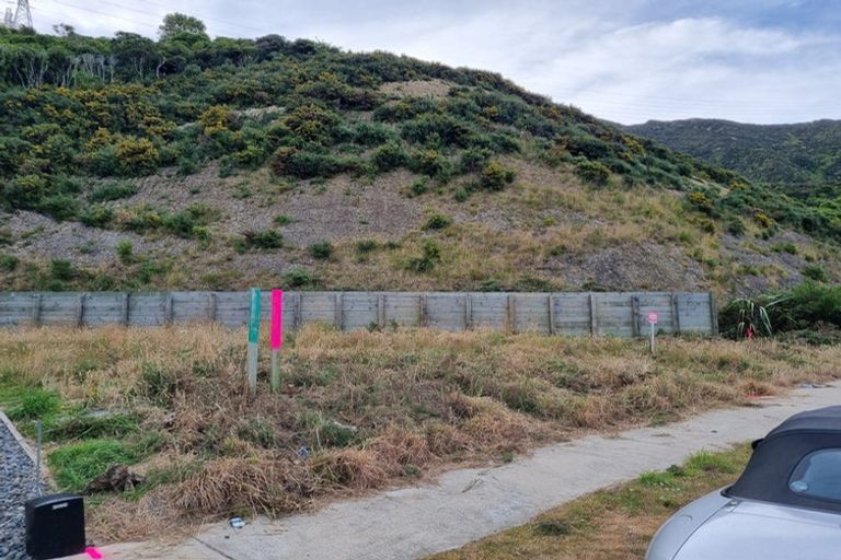 Photo of property in 22 Porokaiwhiri Street, Crofton Downs, Wellington, 6035