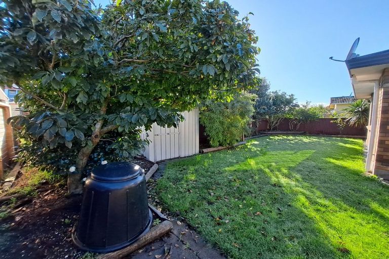 Photo of property in 17 Clemow Road, Fitzroy, New Plymouth, 4312