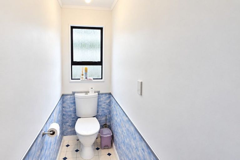 Photo of property in 3 Te Maku Grove, Waikanae, 5036