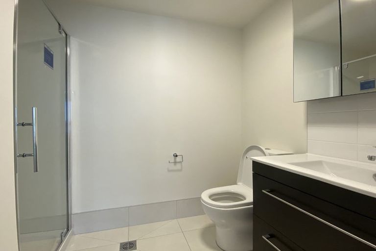 Photo of property in La Residence Du Lac, 34/527 Frankton Road, Queenstown, 9300