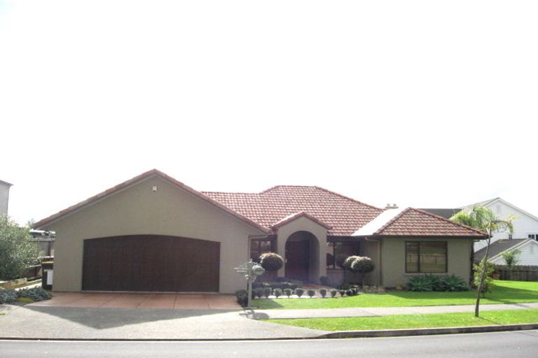 Photo of property in 54 Mt Lebanon Crescent, The Gardens, Auckland, 2105