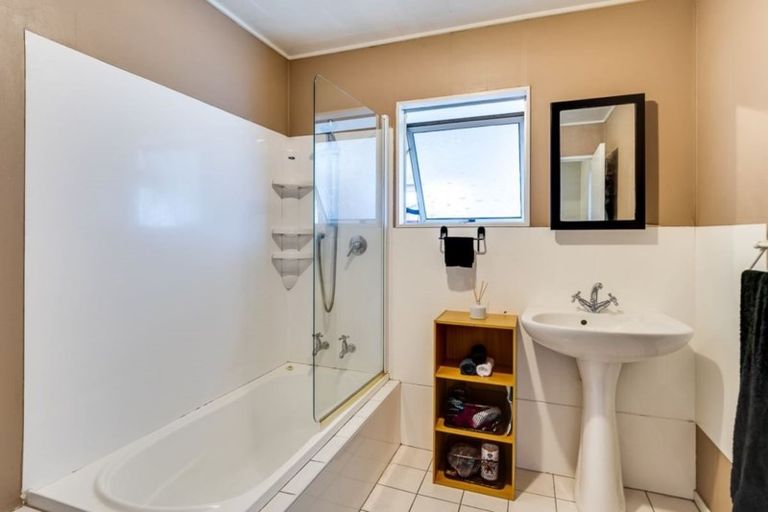 Photo of property in 43 Lanark Place, Tamatea, Napier, 4112