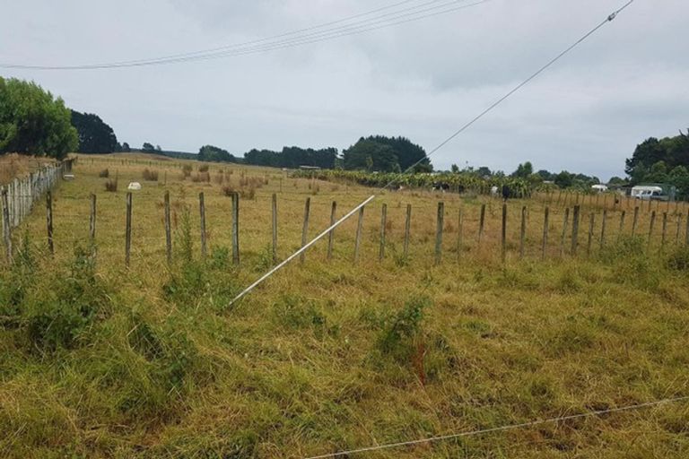 Photo of property in 46 Nuku Street, Tangimoana, 4822