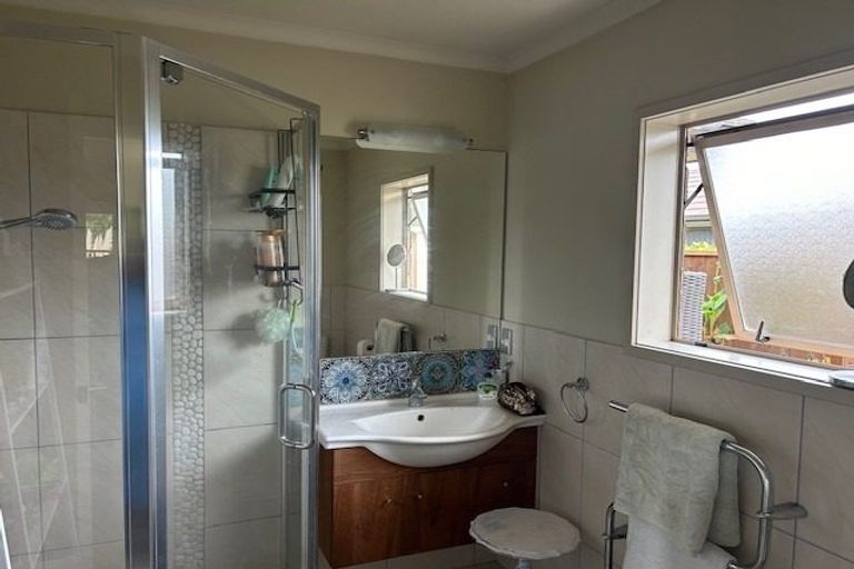 Photo of property in 8 Paul Close, Papamoa Beach, Papamoa, 3118