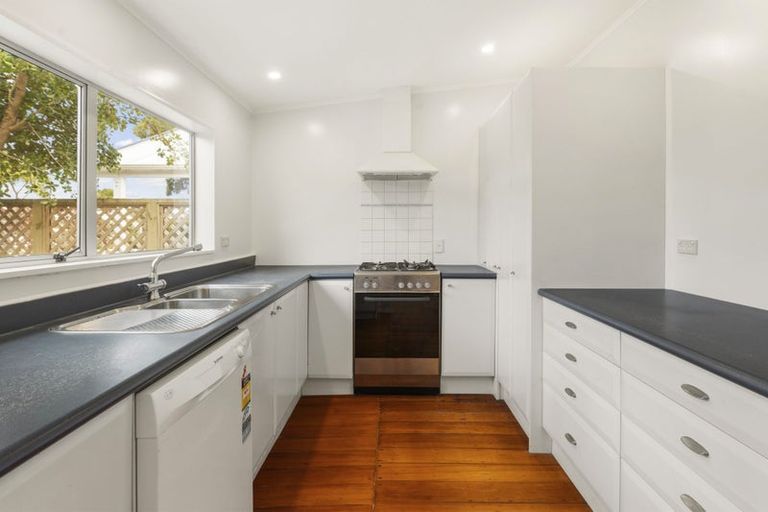 Photo of property in 74 Nottingham Street, Karori, Wellington, 6012